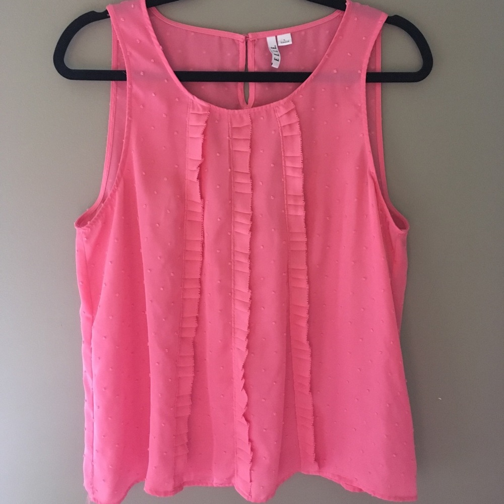 ELLE sleeveless top- Size L